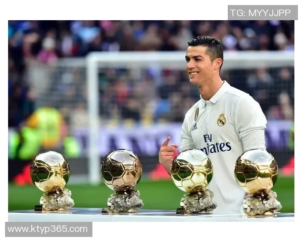 付高峰与莱文的巅峰对决谁将成为拳坛新王者的传奇之路